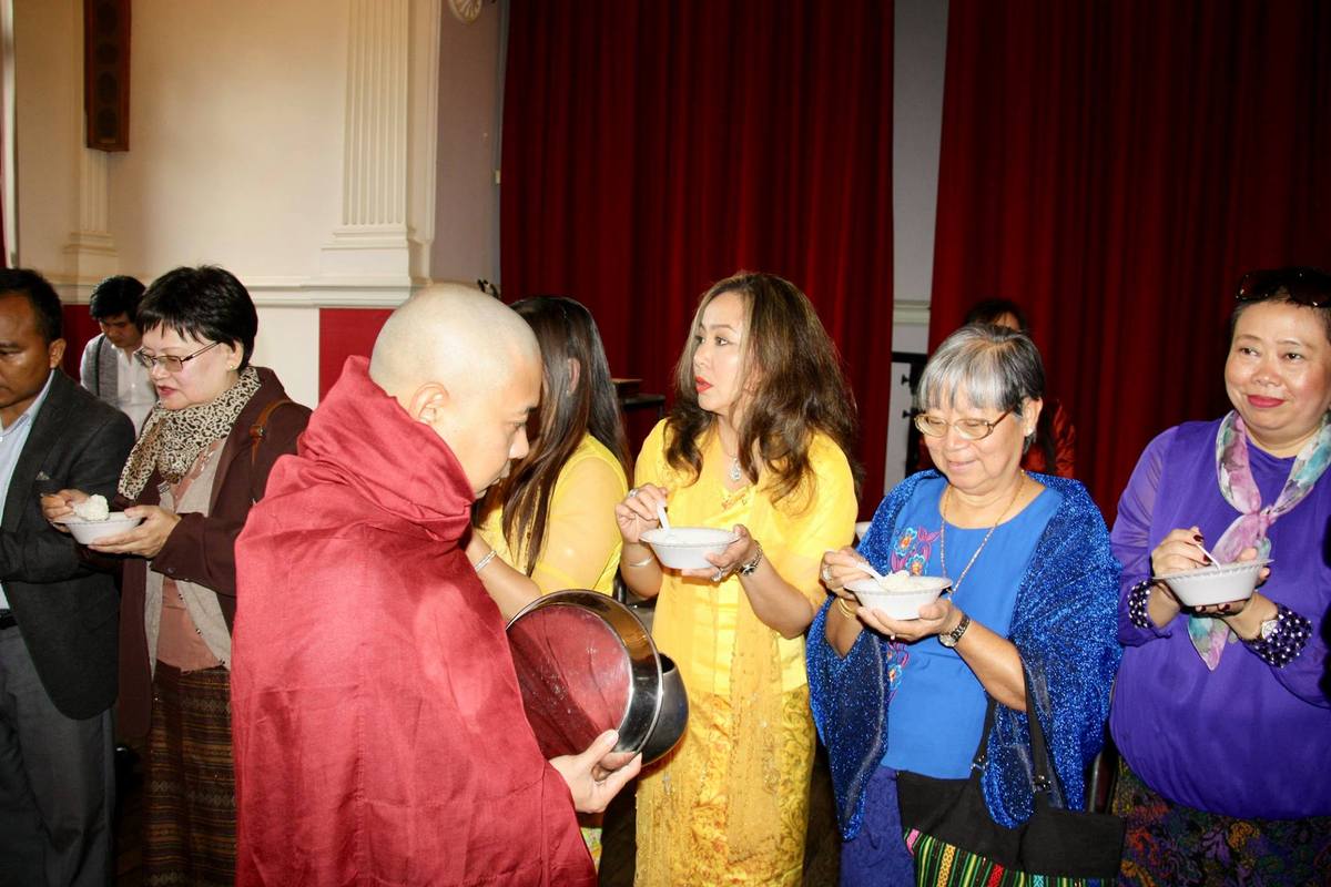 29th Kahtina Ceremony of Tisarana Vihara.